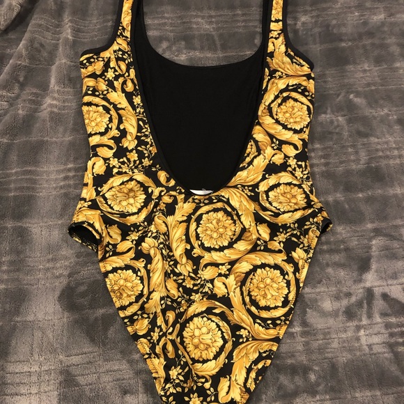 Versace signature print bodysuit - Picture 3 of 4